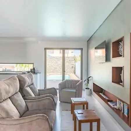 Гостевой дом Baleal Surf Ranch Феррел