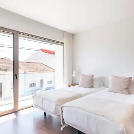 Baleal Surf Ranch ゲストハウス *